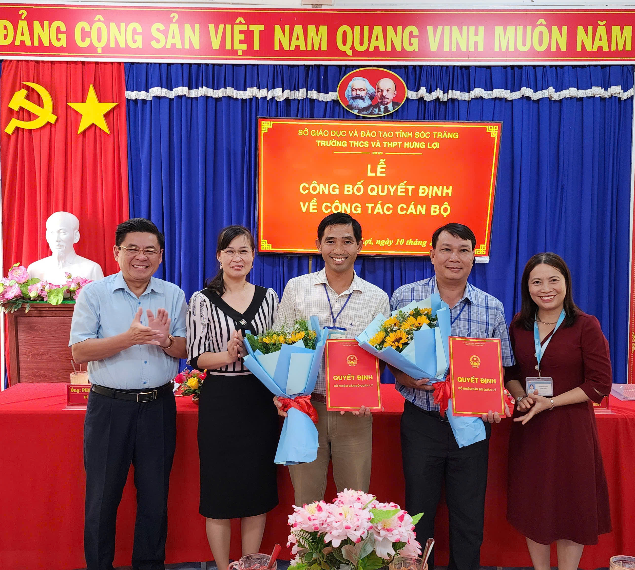 LỄ CÔNG BỐ QUYẾT ĐỊNH VỀ CÔNG TÁC CÁN BỘ TRƯỜNG THCS VÀ THPT HƯNG LỢI