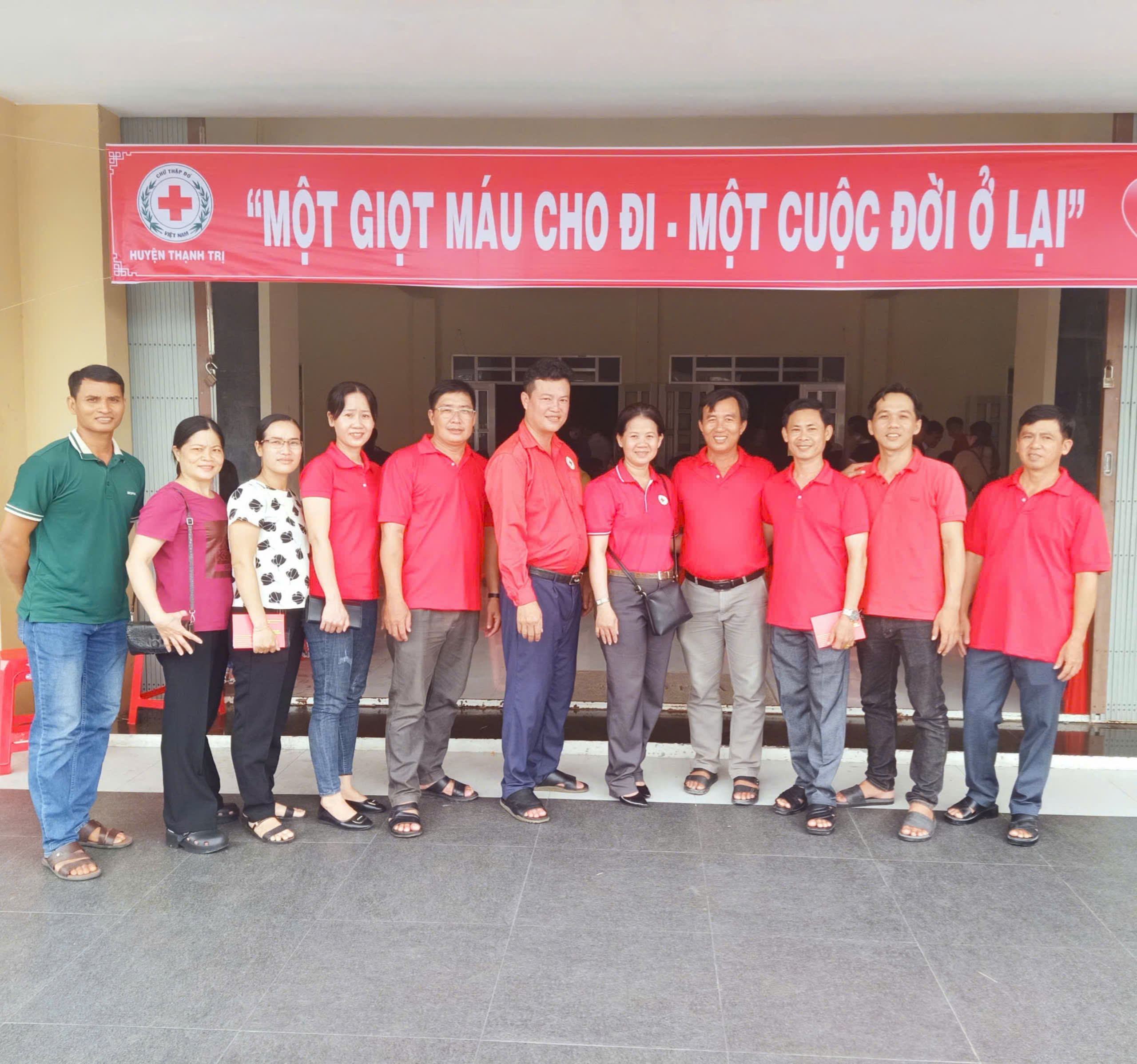 MỘT GIỌT MÁU CHO ĐI - MỘT CUỘC ĐỜI Ở LẠI!