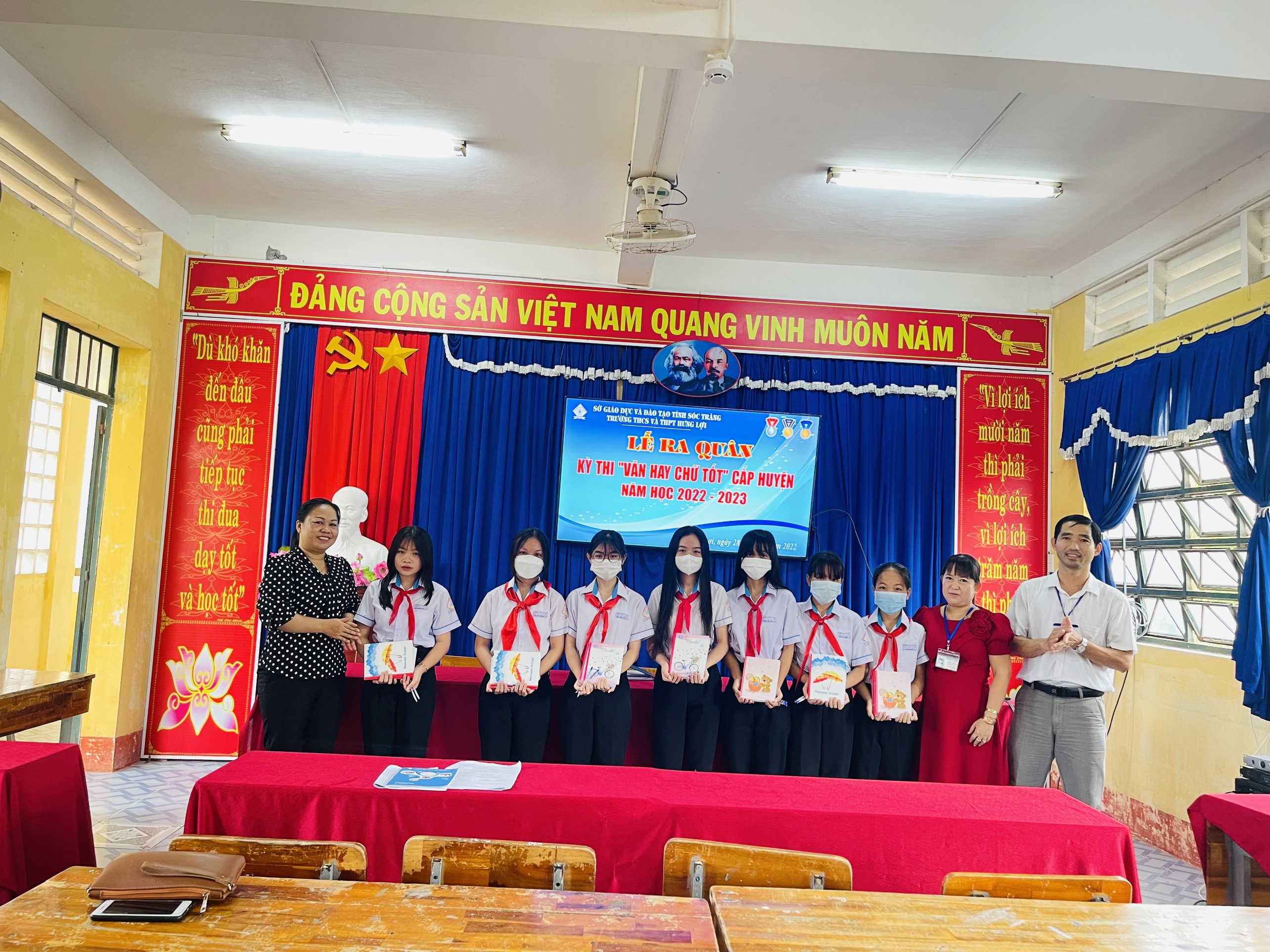 Lễ ra quân kỳ thi "Văn hay chữ tốt" cấp huyện năm học 2022-2023